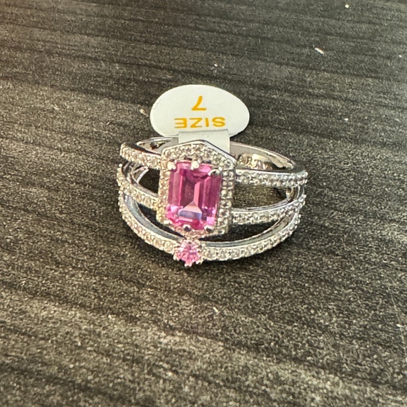 Bomb Party Ladies Pink Stone Cubic Zirconia Size 7 Ring - Picture 4 of 4